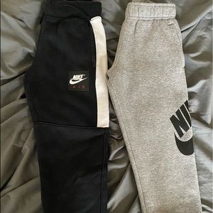 Two pairs of Nike Kids Sweatpants Size 6